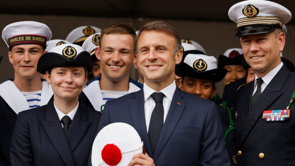 Macron_1020